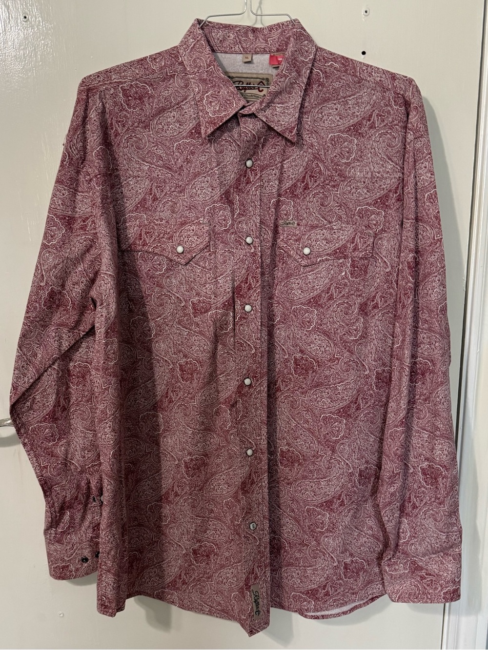 Men's Long-Sleeve Western Paisley Button-Down Shirt